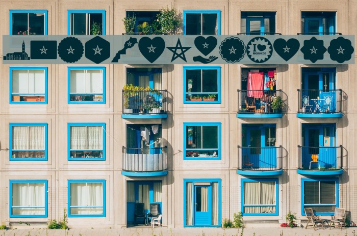 font larache color Example 3