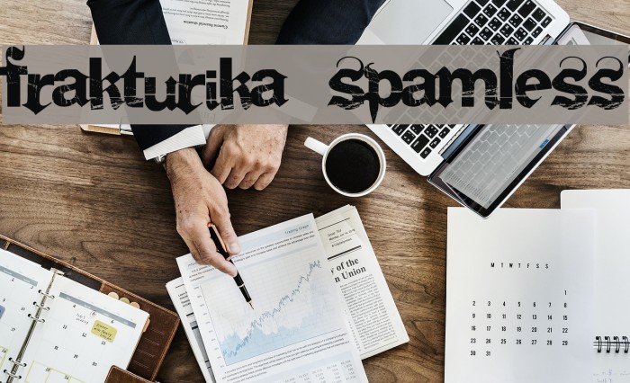 Frakturika Spamless Font examples