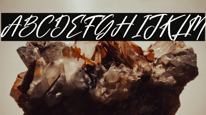 Gabriela Ragile Italic Example 1