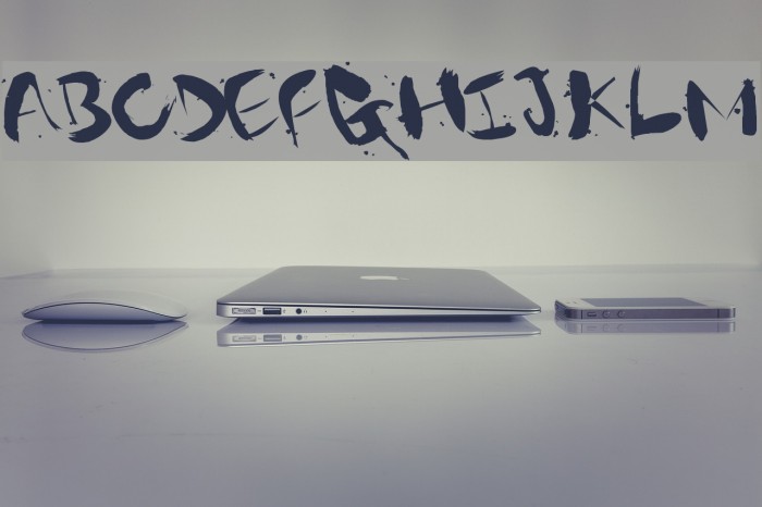 Gantz font Example 3