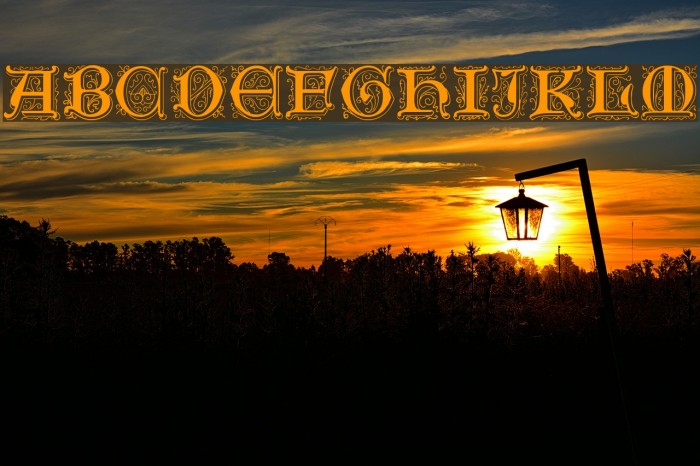 Genzsch Initials Font examples