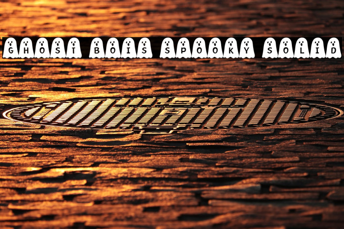 Ghost Bois Spooky Solid Шрифта examples