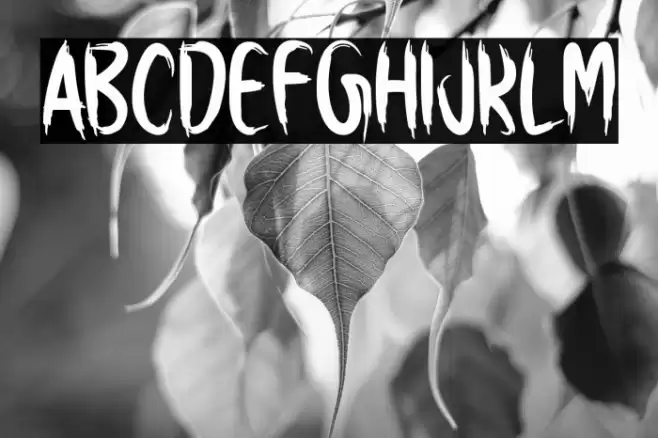 Ghostly Whispers Шрифта examples