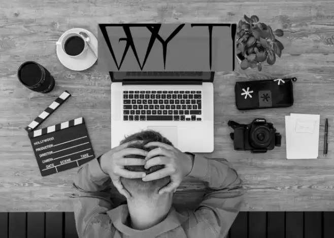 GlOrY ThIn Schriftart examples