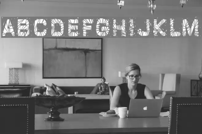 Glaz Krak solid Font examples