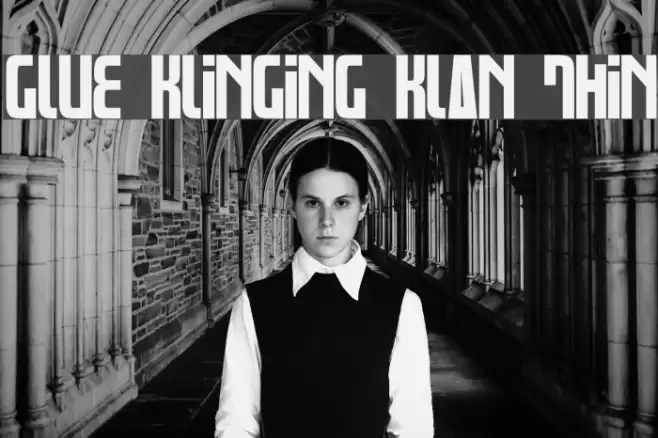 Glue Klinging Klan Thin Font examples