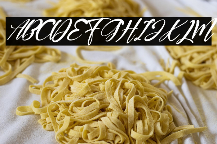 GoldenCristal-Italic Example 1