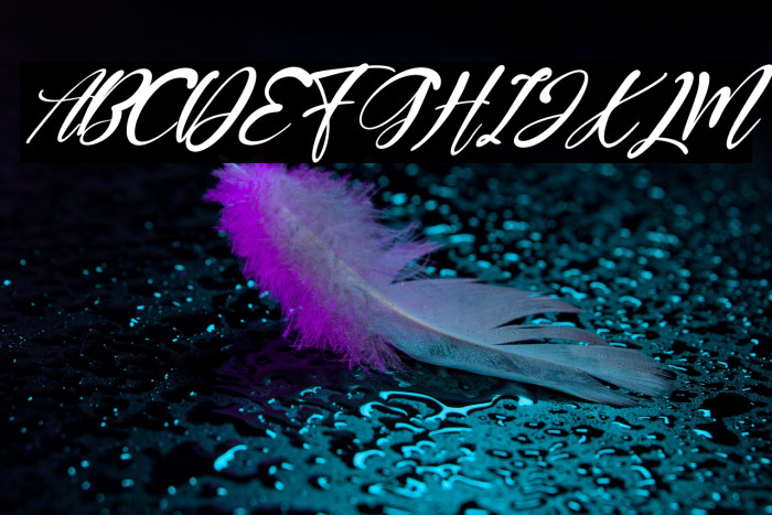 GoldenCristal-Italic Example 3