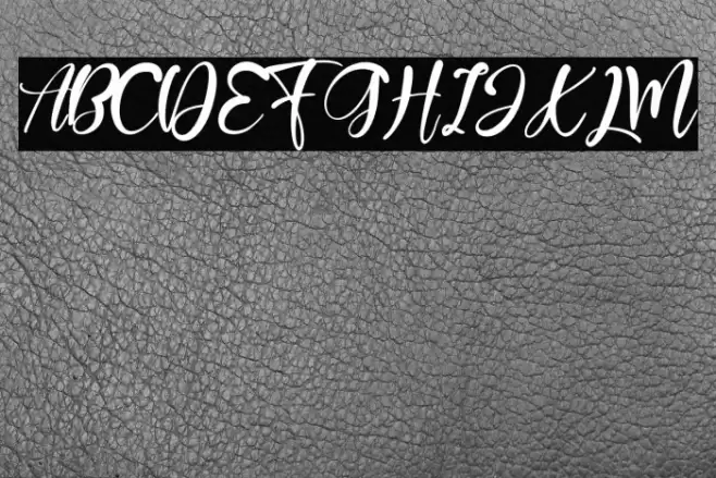 GoldenCristal Font examples