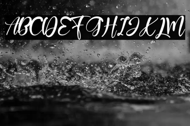 GoldenCristal Font examples