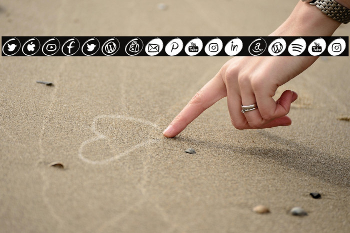 GRUNGE Social Media Example 1