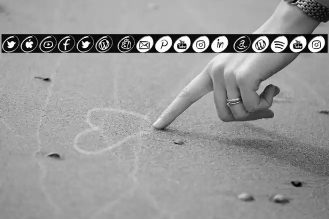 GRUNGE Social Media Font examples