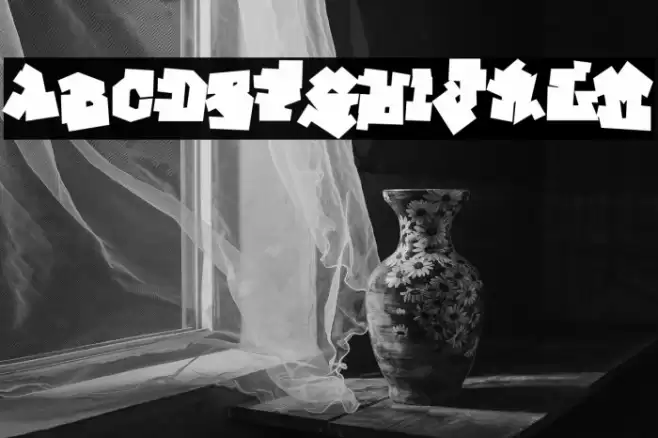 GraffitiTreatBack-Regular Font examples