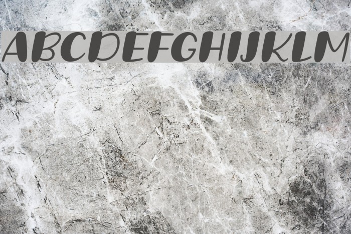 Grande October Three Italic Font examples