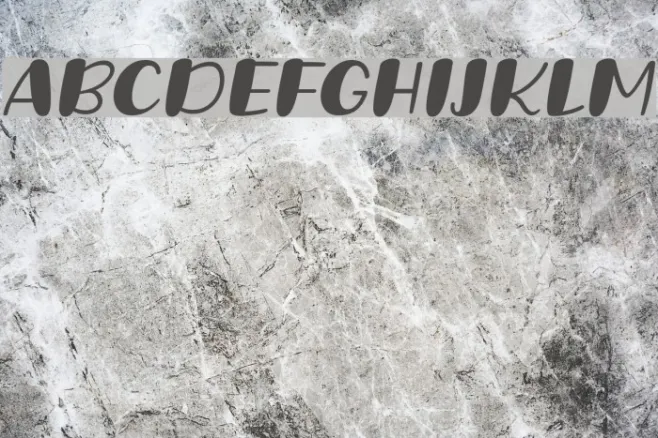 Grande October Three Italic Example 3