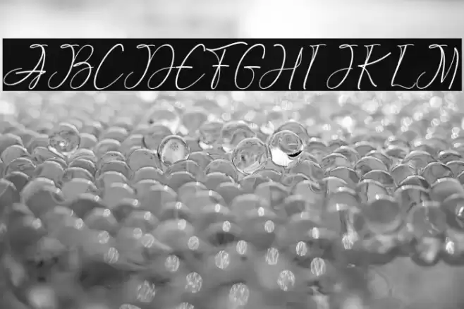 GreattonDemo Font examples