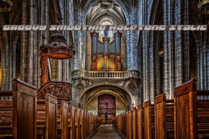 Groovy Smoothie Halftone Italic Example 3