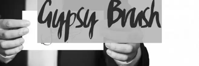 Gypsy Brush Schriftart examples