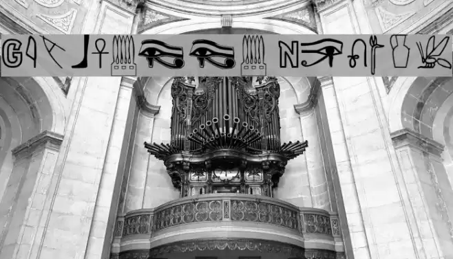 Gyptienne Normal Schriftart examples