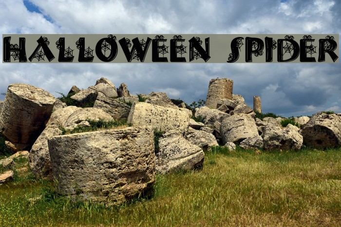 Halloween Spider Schriftart examples