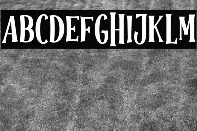 Halloween Spooky Regular Шрифта examples