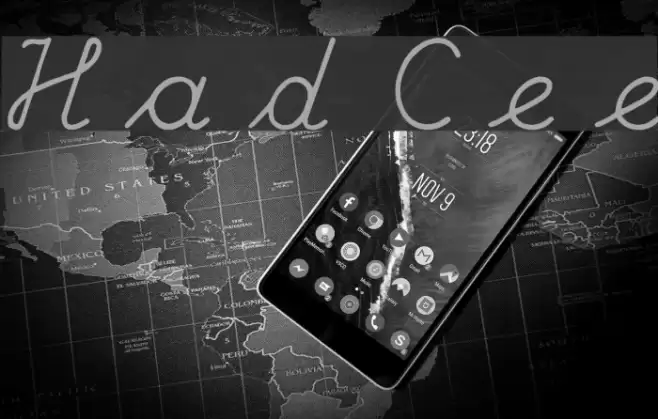 Hand Center Font examples