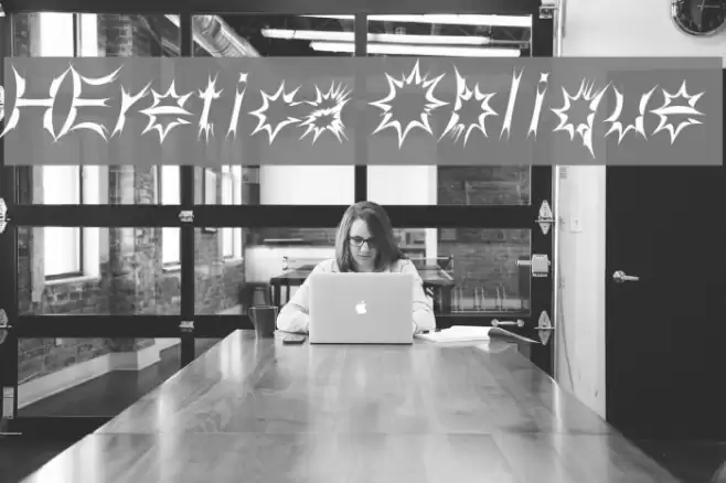 HEretica Oblique Font examples