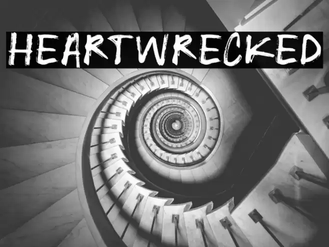 Heartwrecked फ़ॉन्ट examples