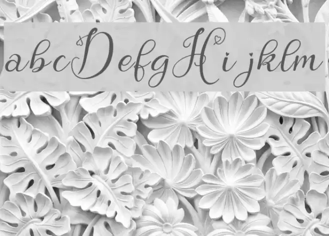 Hebydia Demo Font examples