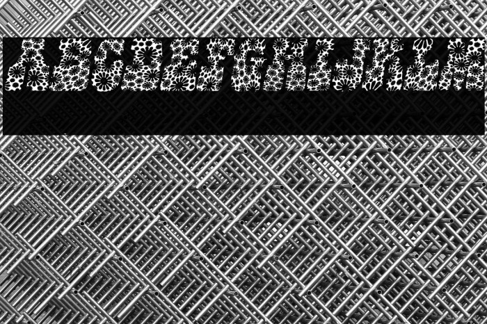 HIPPIES FLOWERS ITALIC PERSONAL USE Bold Italic Example 1