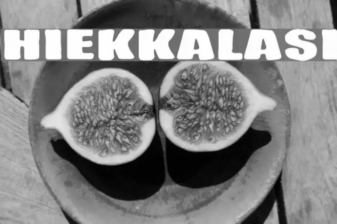 Hiekkalasi Font examples