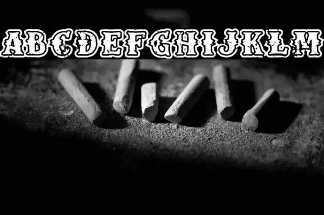 High Moon Font examples