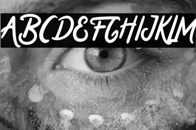 Holiday In Monday Font examples