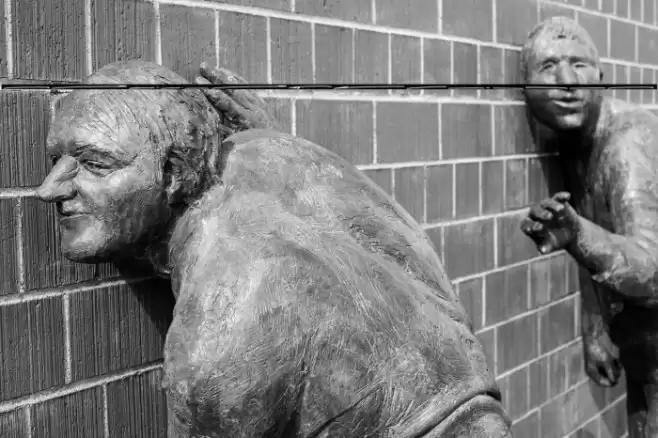 Holimount swash Font examples