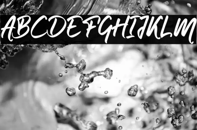 Holmeria Font examples