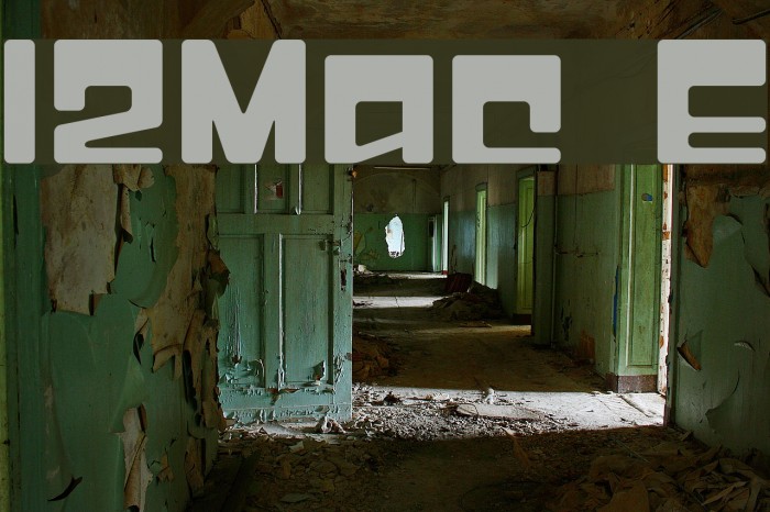I2Macross E Font examples