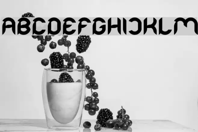 Intan Putri Pratiwi-Light Font examples