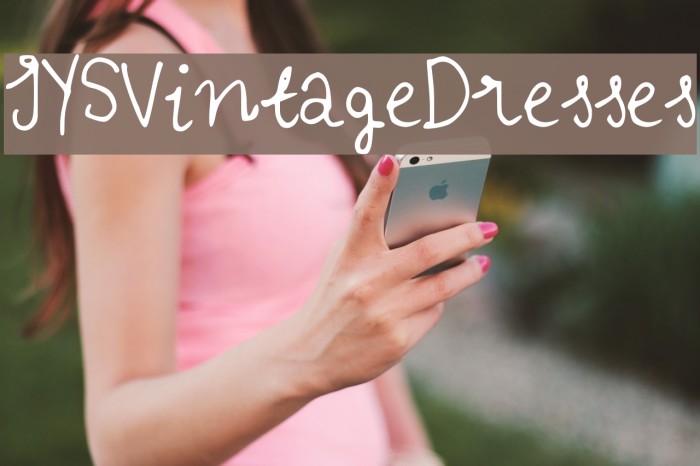 IYSVintageDresses Font examples