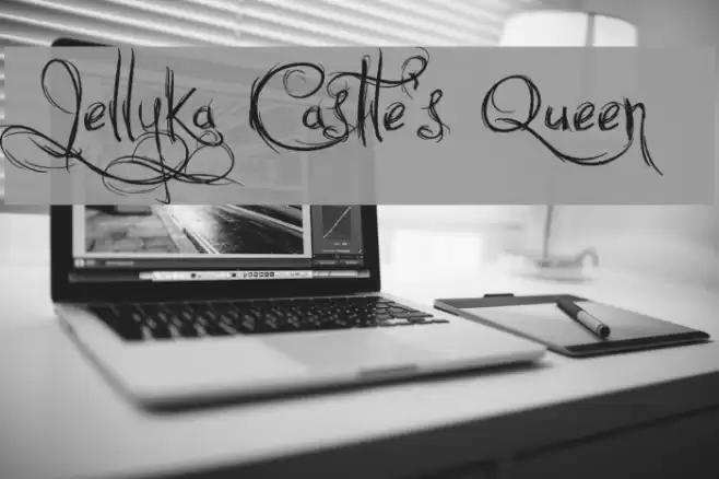 Jellyka Castle's Queen Schriftart examples