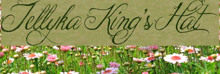 Jellyka King's Hat Font examples