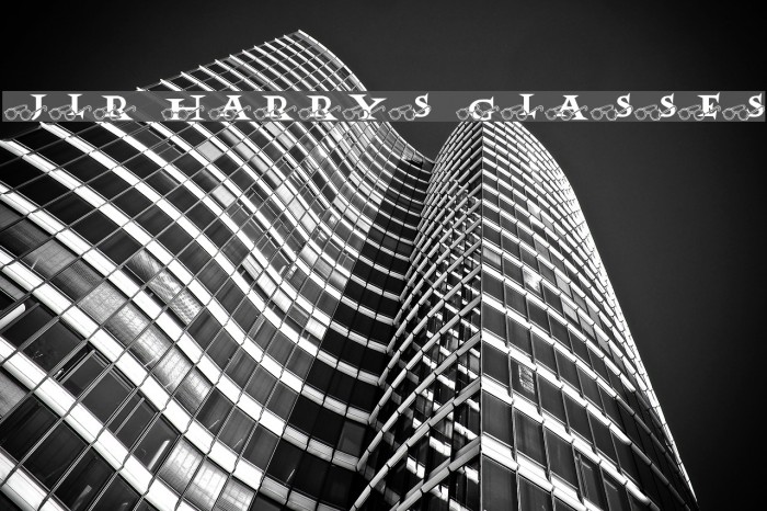 JLR Harry's Glasses Font examples