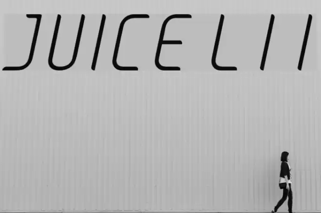JUICE Light Italic Italic examples