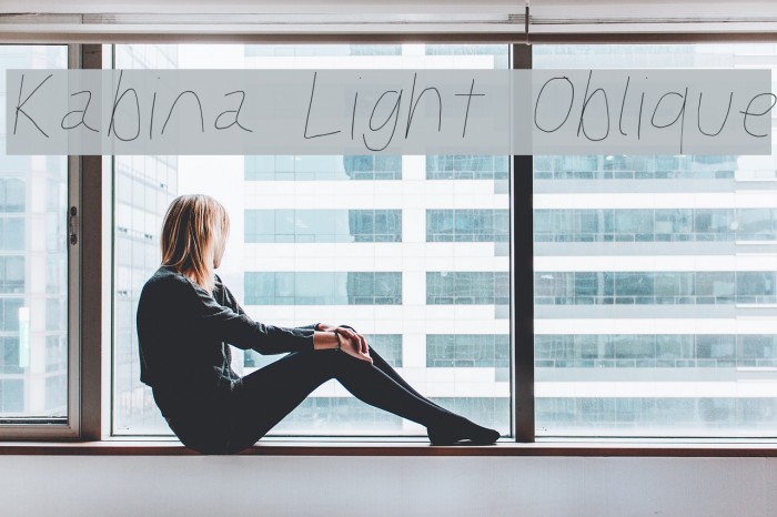 Kabina Light Oblique Font examples