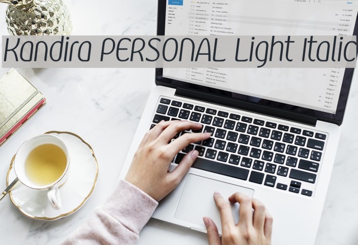 Kandira PERSONAL Light Italic Font examples