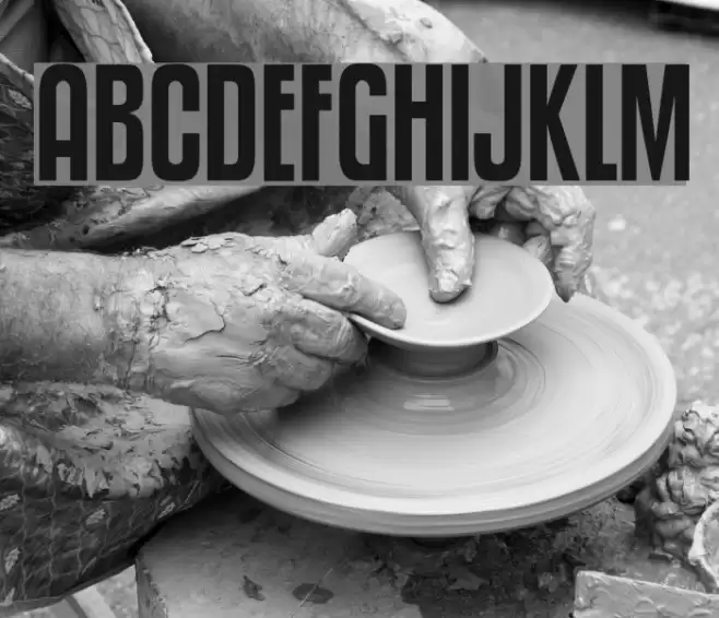 KenyanCoffee-Regular Caratteri examples