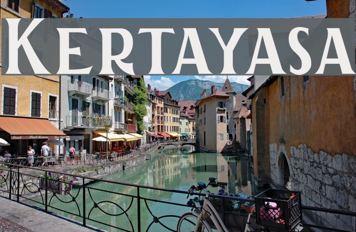Kertayasa Font examples