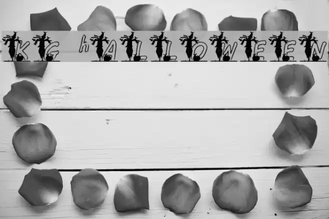 KG hALLOWEEN1 Font examples