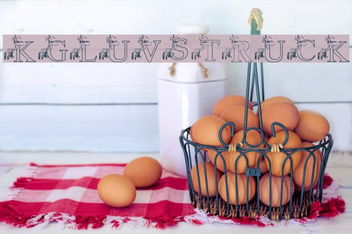 KGLUVSTRUCK Font examples