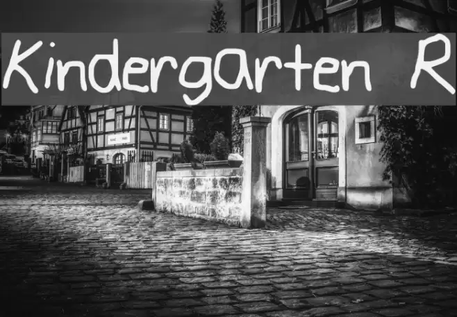 Kindergarten R Font examples