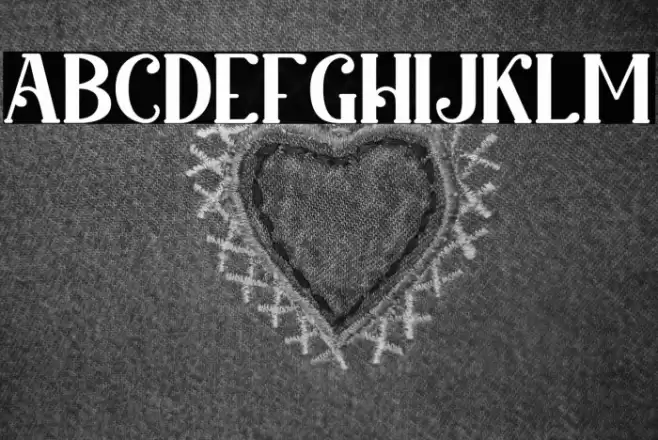 King Lounpera Solid Font examples